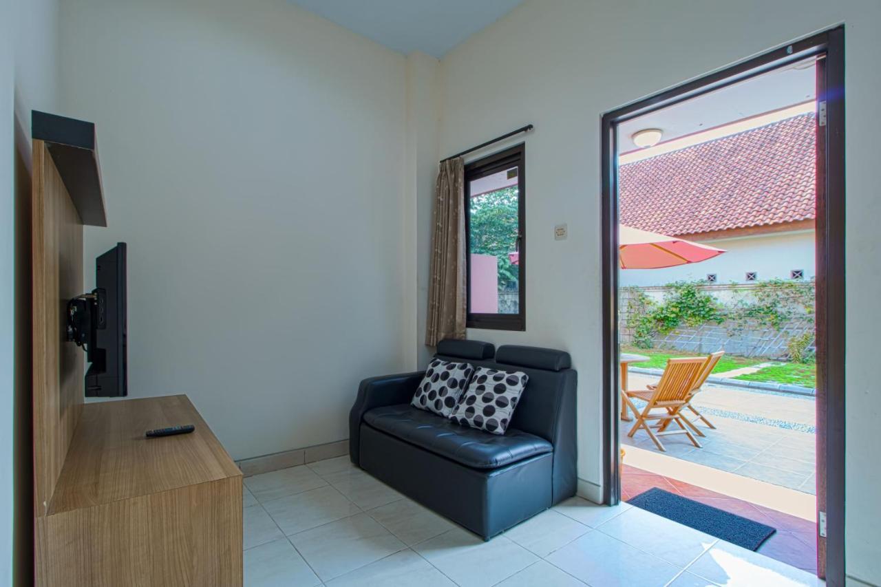 Karana House Syariah Hotel Melati Bagian luar foto