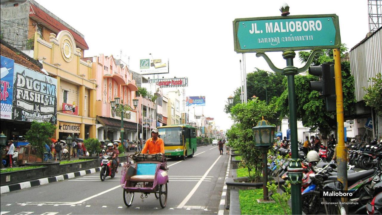 Karana House Syariah Hotel Melati Bagian luar foto